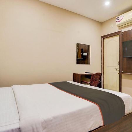 Hotel Airport Land New Delhi Ngoại thất bức ảnh