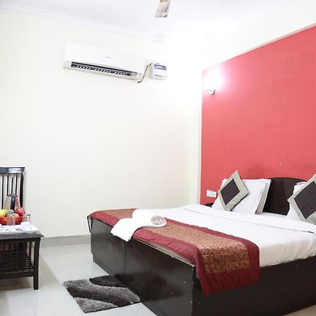 Hotel Airport Land New Delhi Ngoại thất bức ảnh