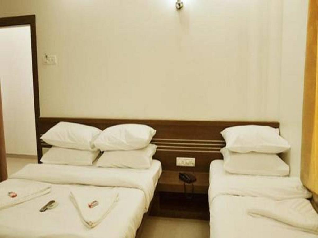 Hotel Airport Land New Delhi Phòng bức ảnh