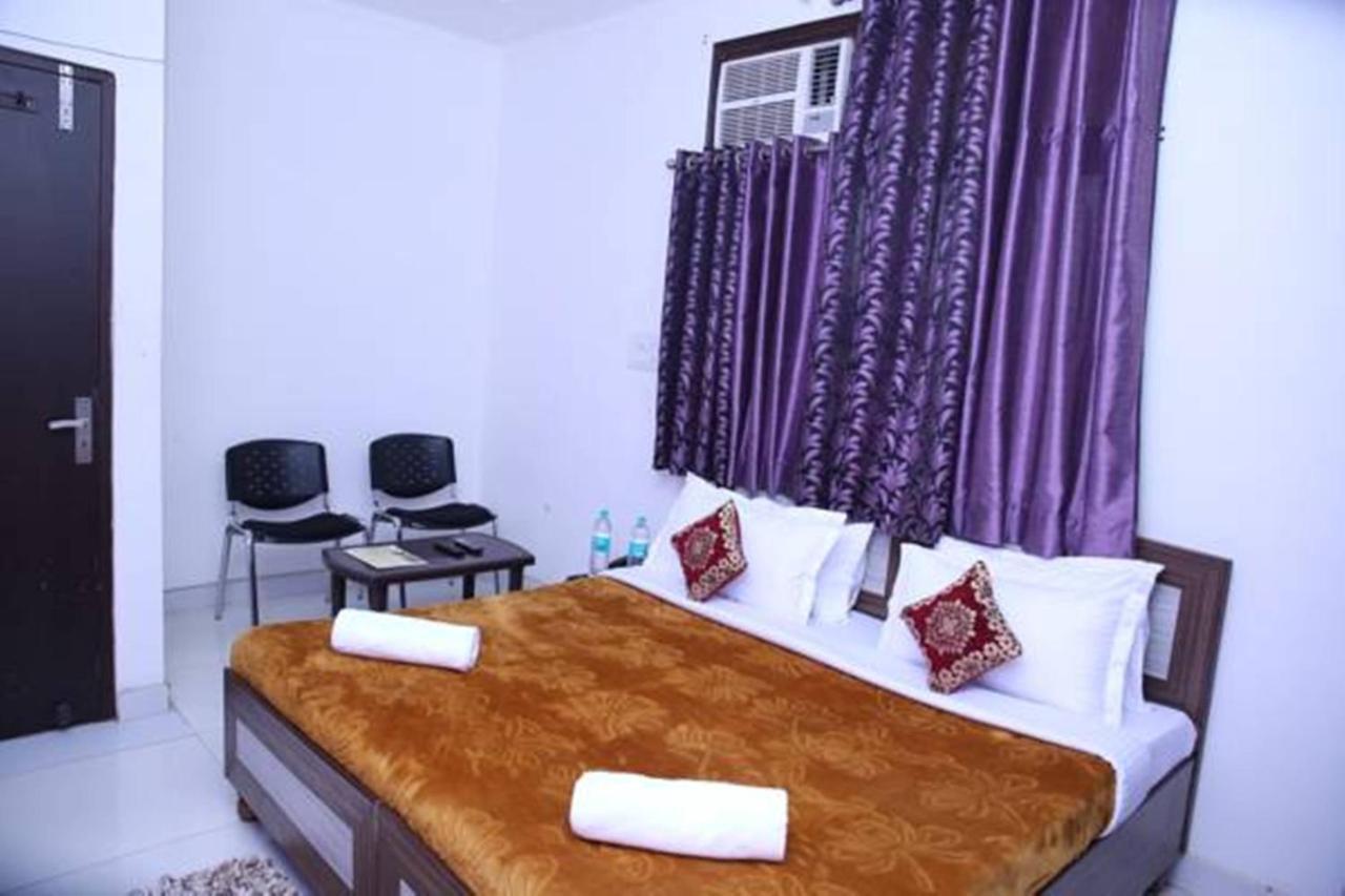 Hotel Airport Land New Delhi Ngoại thất bức ảnh